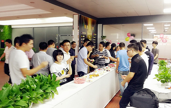 奮斗青春，見證蛻變-深科特員工交流大會(huì)